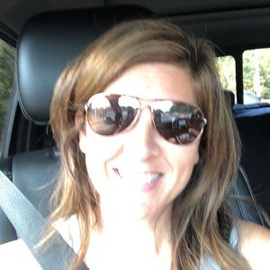 Meet your Posher, Kari